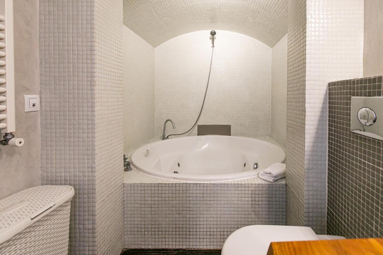 Apartamento 3 Dormitorios En Calle San Vicente. Sevilla Exteriér fotografie