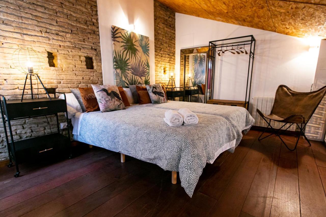 Apartamento 3 Dormitorios En Calle San Vicente. Sevilla Exteriér fotografie