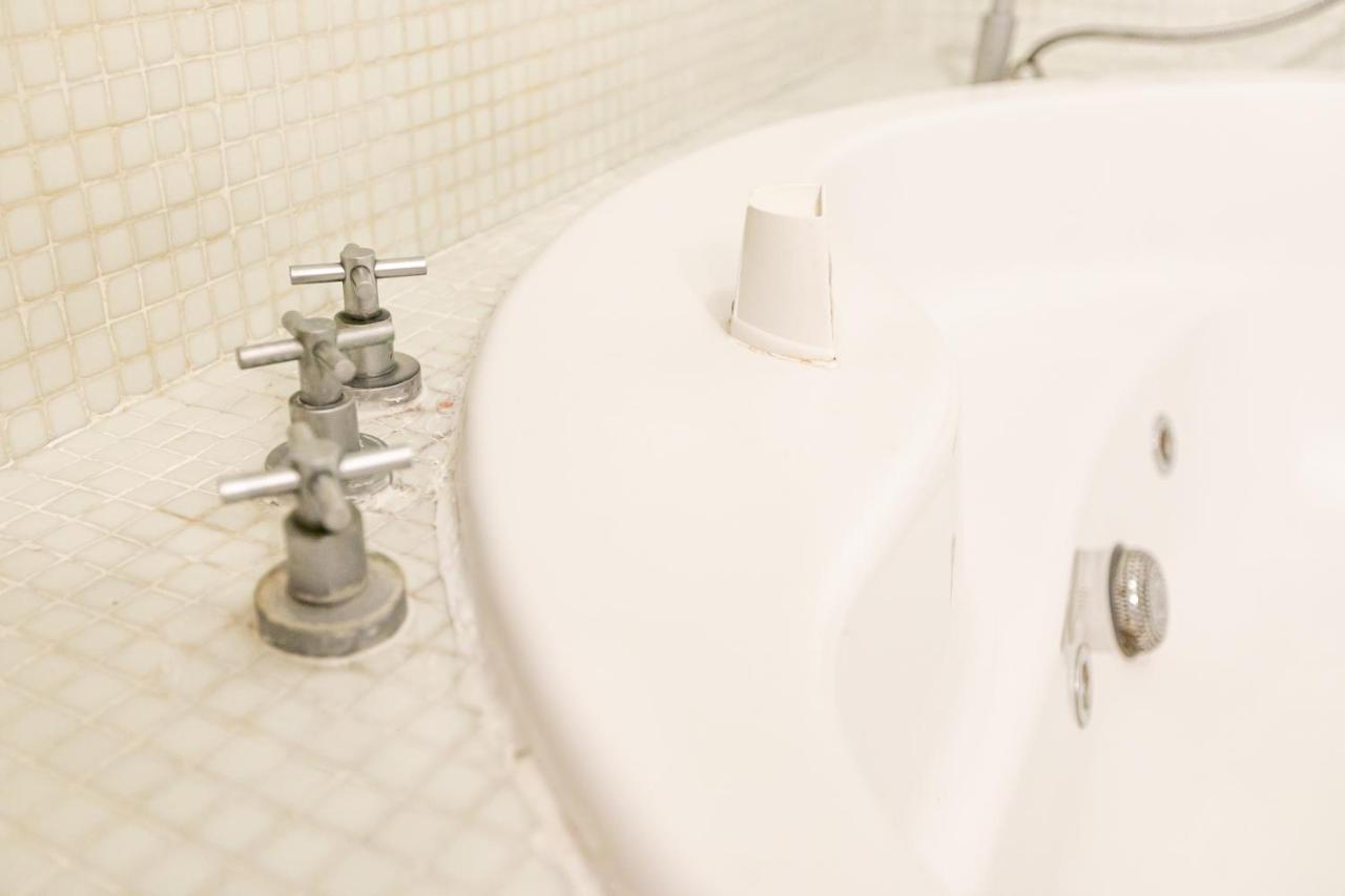 Apartamento 3 Dormitorios En Calle San Vicente. Sevilla Exteriér fotografie